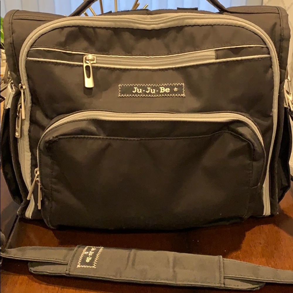 Ju-Ju-Be diaper bag and stroller hooks